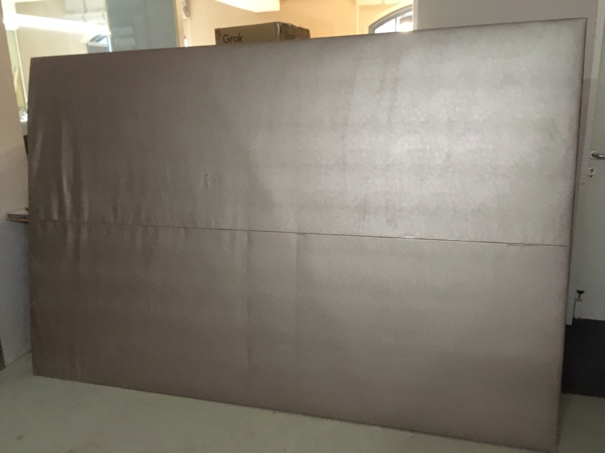 2005. Wandpanel mit Leuchten